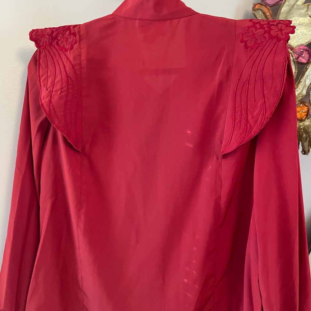 70s Winged Red Women's Button Up Blouse w Long Sleeves Embroidered Shoulder